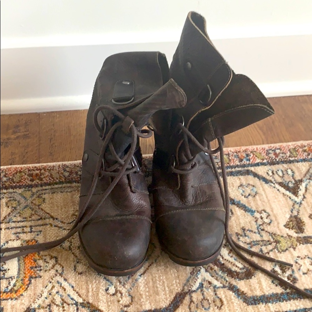 Sorel Joan of Arc Wedge Booties